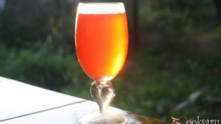 Компот из алычи, абрикос и летних ягод