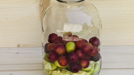 компот из алычи и яблок на зиму