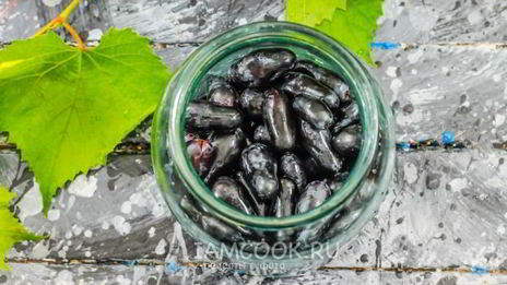 компот из черного винограда на зиму