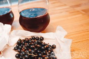 Компот из черной смородины