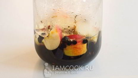 компот из черноплодки с яблоками на зиму