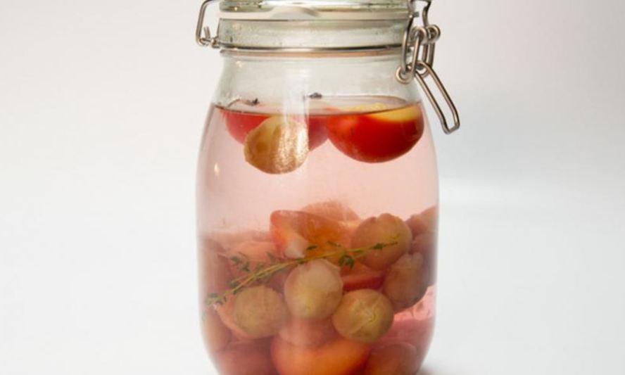 Рецепт компота из винограда и сливы