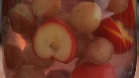 компот из винограда и сливы