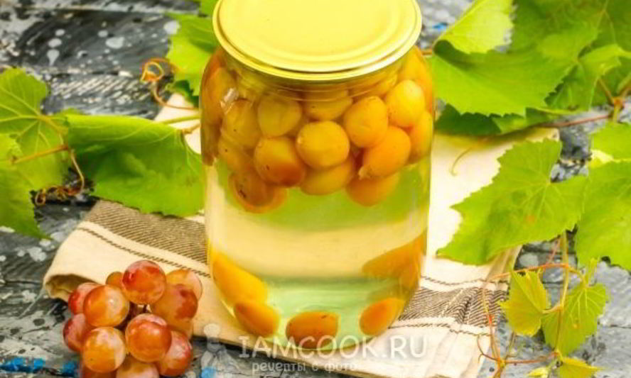 Рецепт компота из винограда с косточками на зиму