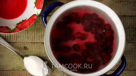 вишневый компот