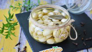 Грибы, маринованные с гвоздикой