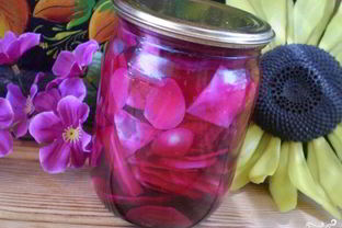 Маринованная капуста со свеклой