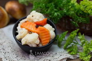 Маринованная цветная капуста с овощами