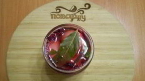 маринованный лук со свеклой на зиму