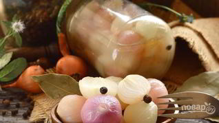 Маринованный лук в уксусе на зиму