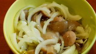 Маринованные маслята