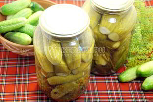 Маринованные огурцы на зиму в банках