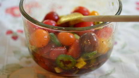 маринованные томаты с халапеньо