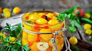 Маринованные желтые черри