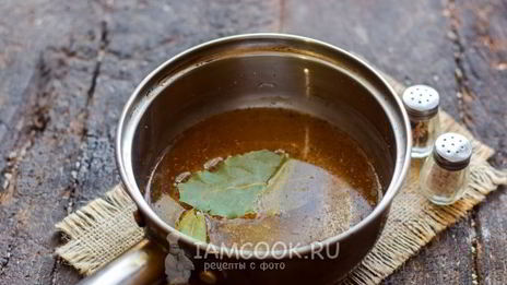 острые маринованные кабачки