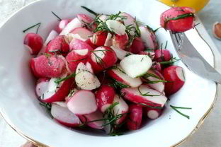 Редис, маринованный с имбирем и чесноком