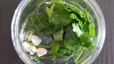 огурцы на зиму в томатной пасте