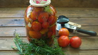 Помидоры в банках на зиму