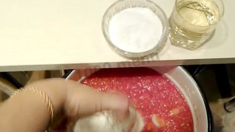 скумбрия на зиму с овощами, рыбный салат