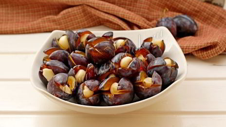 слива с чесноком на зиму