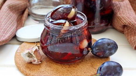 слива с чесноком на зиму