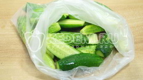 быстрые малосольные огурцы