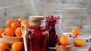 Брусничный конфитюр с кумкватами