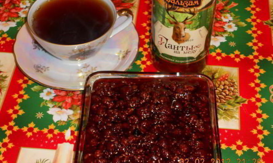 Рецепт чая с малиновым вареньем