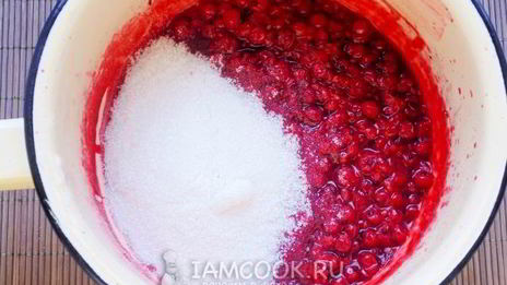 классическое варенье из красной смородины