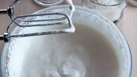 рулет с вареньем