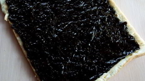 рулет с вареньем