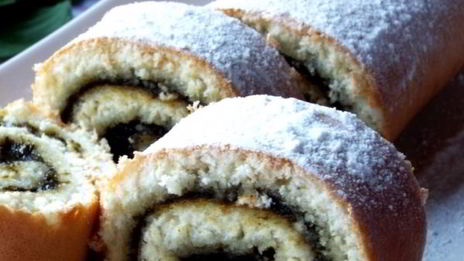 рулет с вареньем