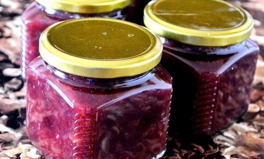 Рецепт сливового варенья с орехами по-грузински