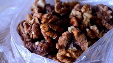 сливовое варенье с орехами по-грузински