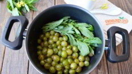 варенье из крыжовника с мятой