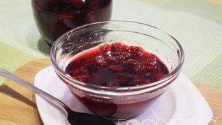 Вишневое варенье в мультиварке