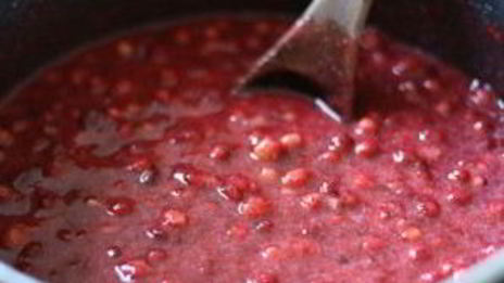 земляничное варенье с целыми ягодами