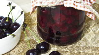 Вишня в собственном соку на зиму