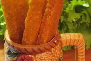 Ароматные сырные палочки