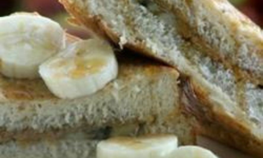 Рецепт бутерброда с бананами и арахисовой пастой