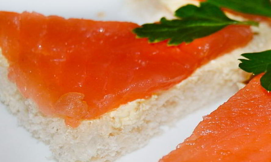 Рецепт бутерброда с красной рыбой классический