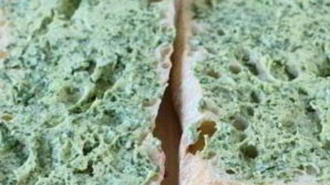 бутерброды с базиликовым маслом