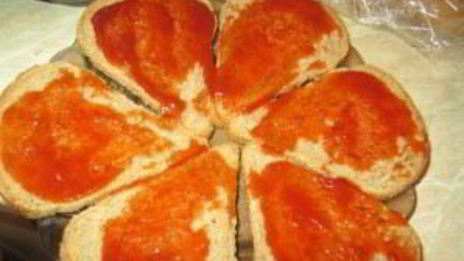 бутерброды с фаршем в духовке