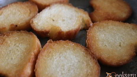 бутерброды с консервированным лососем