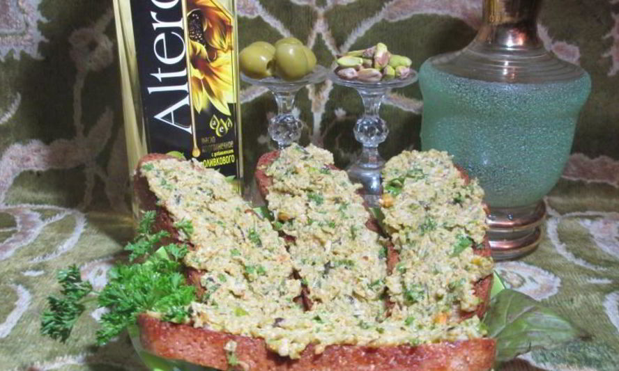 Рецепт бутербродов с кремом из оливок и фисташек