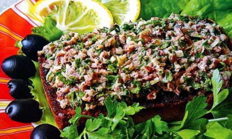 Рецепт бутербродов с паштетом из анчоусов