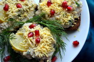 Бутерброды с пастой из сельди