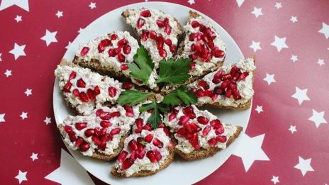 бутерброды с печенью трески