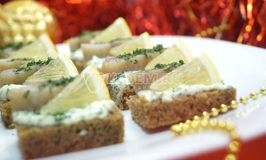 Рецепт бутербродов с селедкой