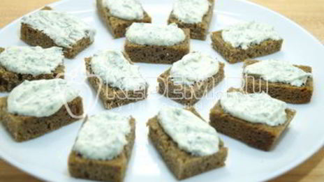 бутерброды с селедкой